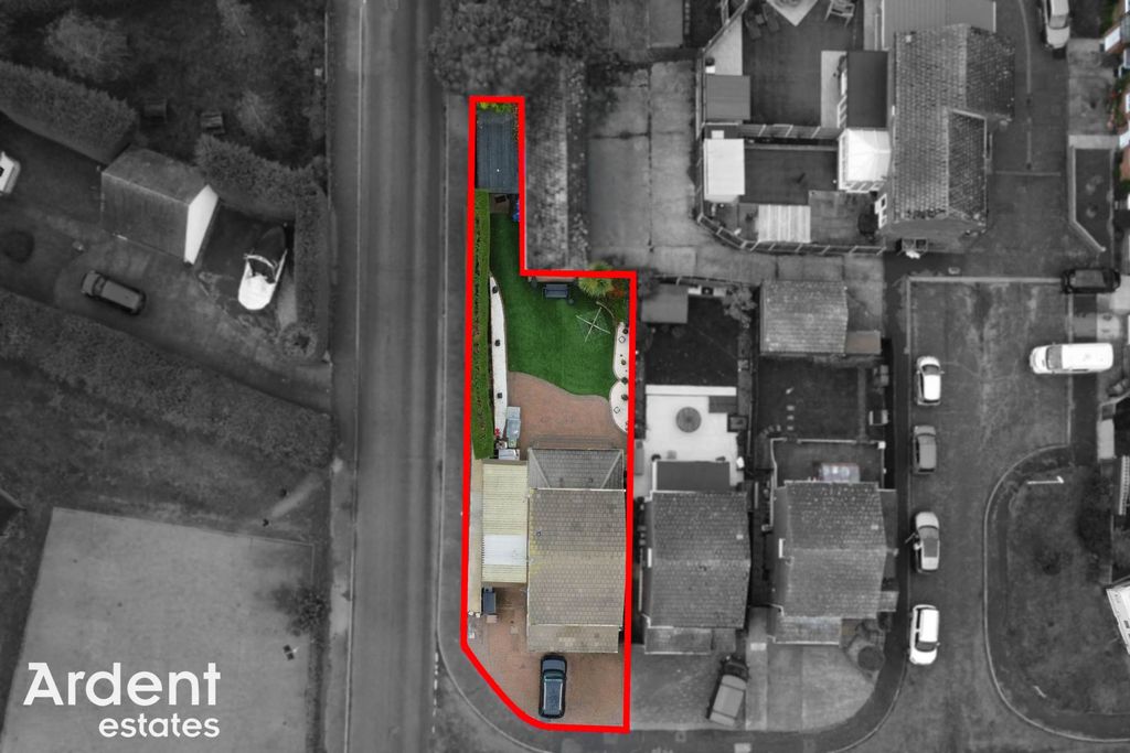 Property photo 2 of 37