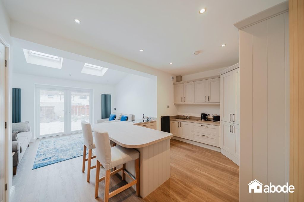 Property photo 2 of 29 Dsc00379-Hdr.Jpg