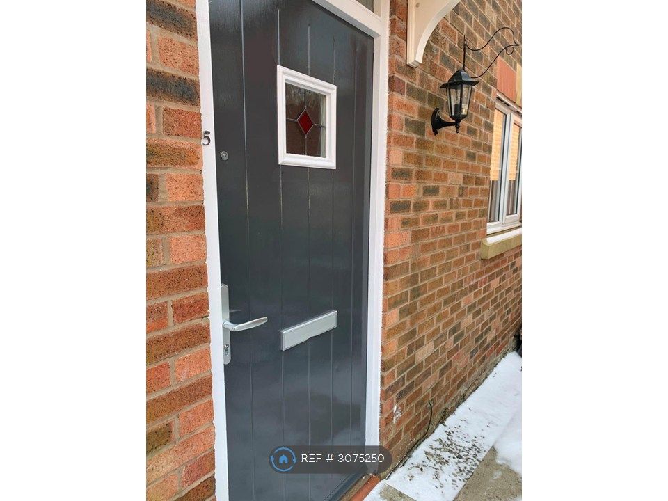 Property photo 2 of 31