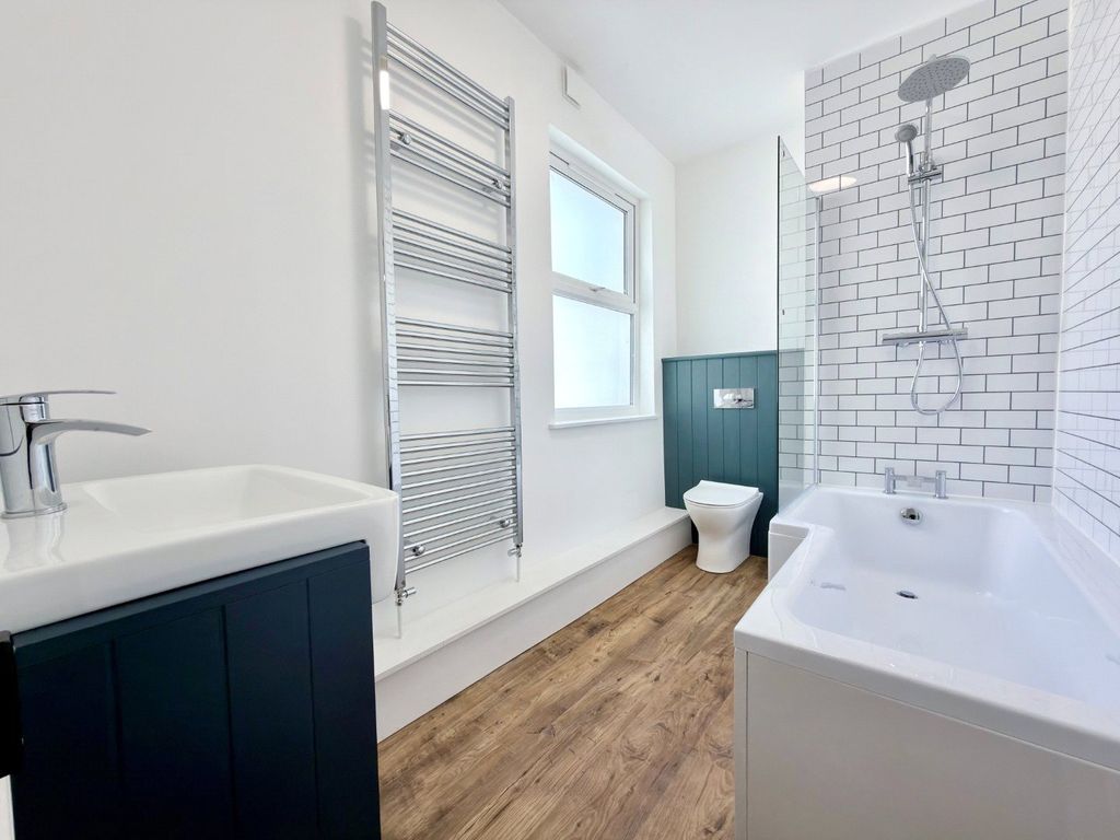 Property photo 2 of 11 Picture No. 02