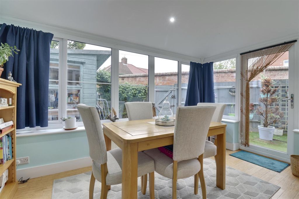 Property photo 3 of 15 Dining Room