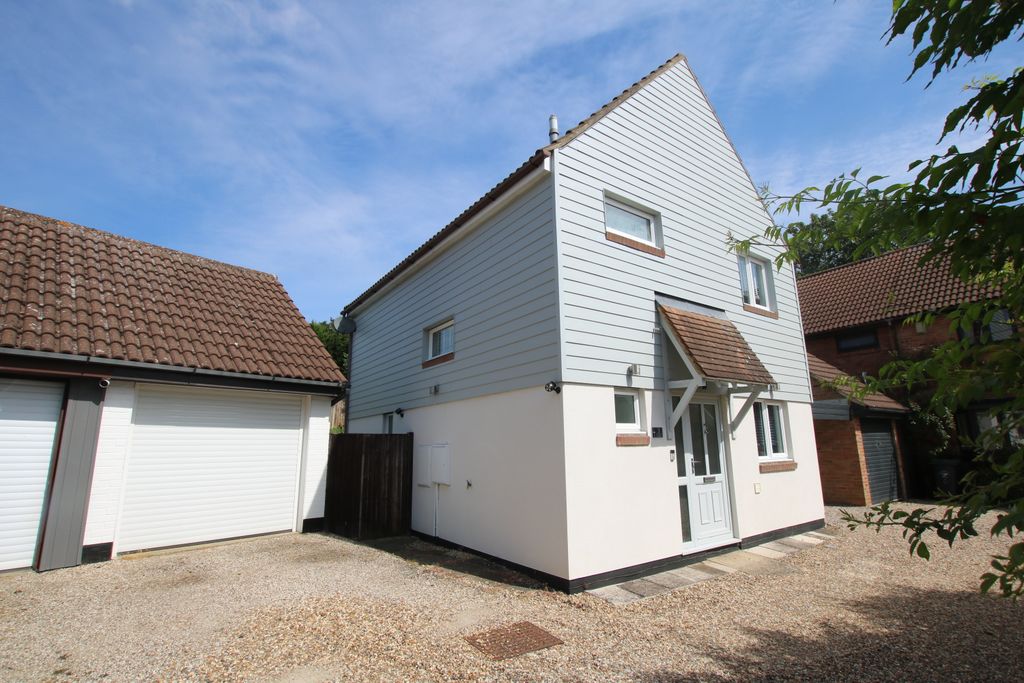 Property photo 1 of 15 3Normansfieldo