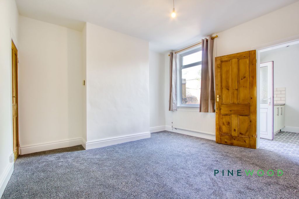 Property photo 2 of 17 Dining Room