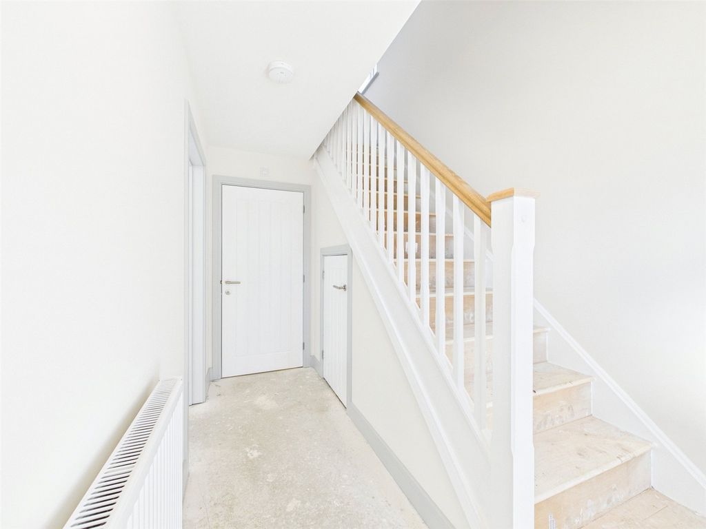 Property photo 2 of 17 Picture No. 02