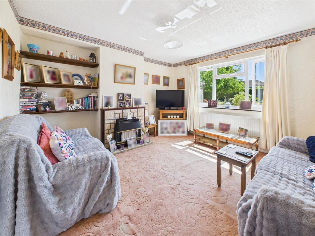 Property photo 3 of 19