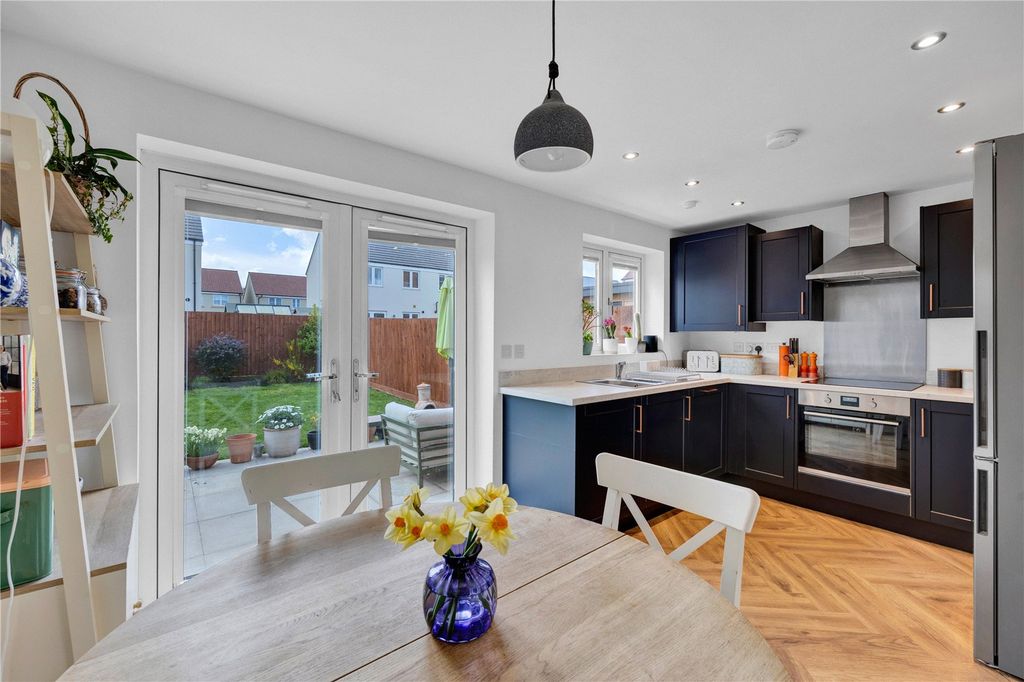 Property photo 2 of 18 Picture No. 07