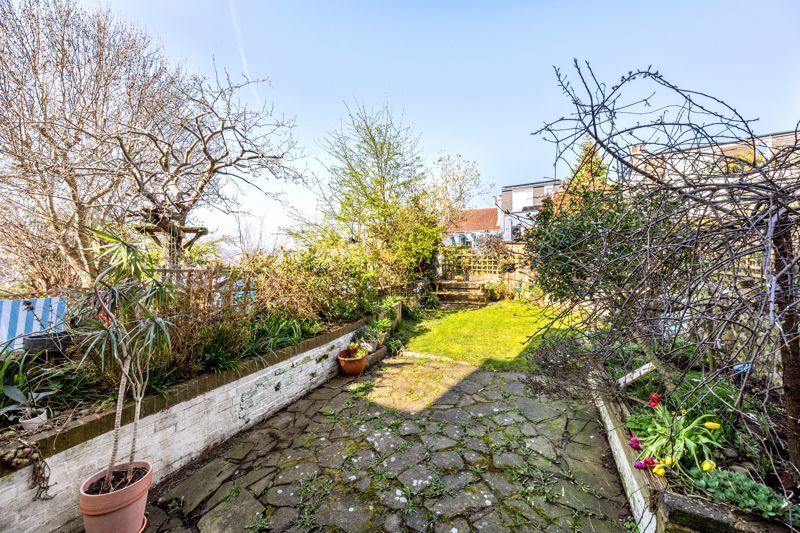 Property photo 2 of 19 Photo 11