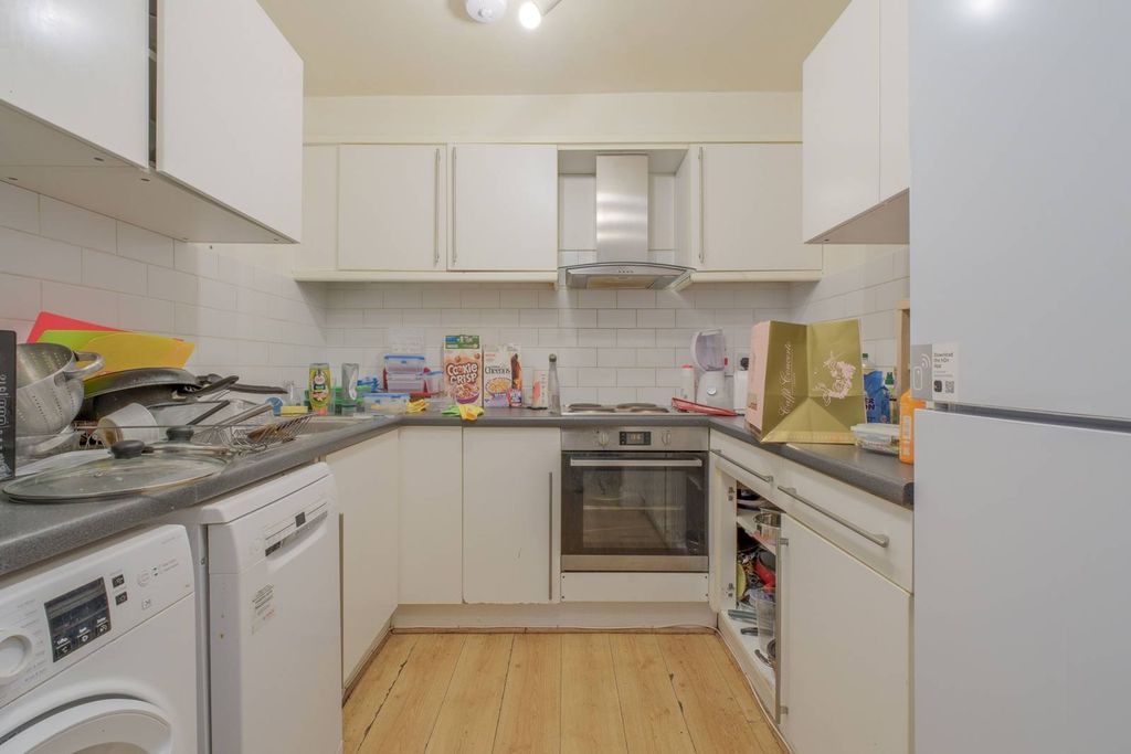 Property photo 3 of 6