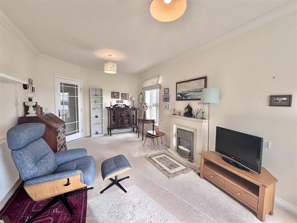 Additional image 4 of 1 bed flat for saleNarrowcliff, Newquay TR7