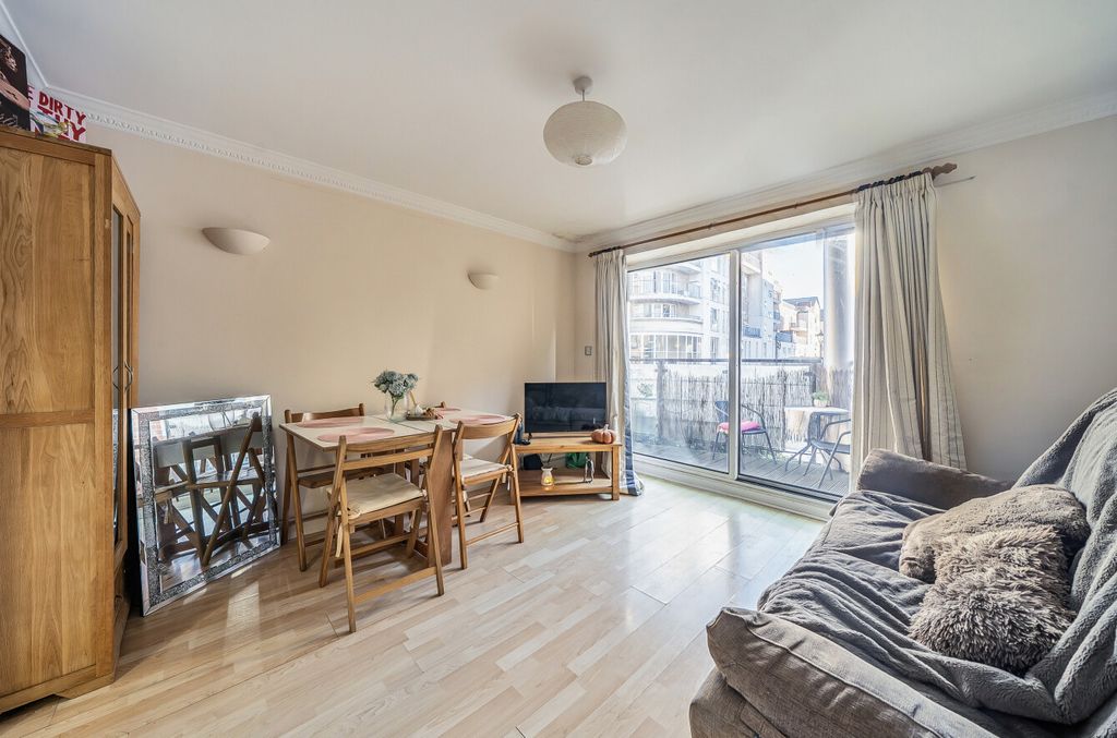 Property photo 2 of 10 1514795-7-6Ab2B69...
