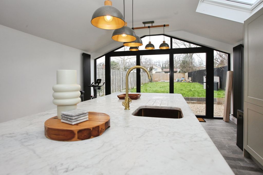 Property photo 1 of 20 Img_4716