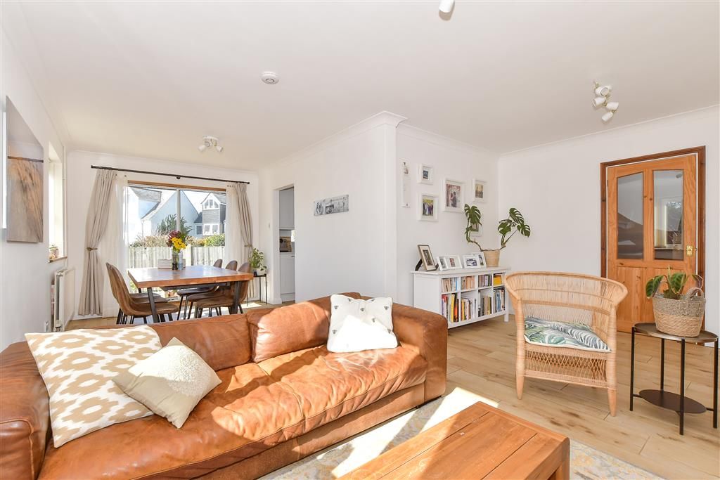 Property photo 1 of 11 Dining Area