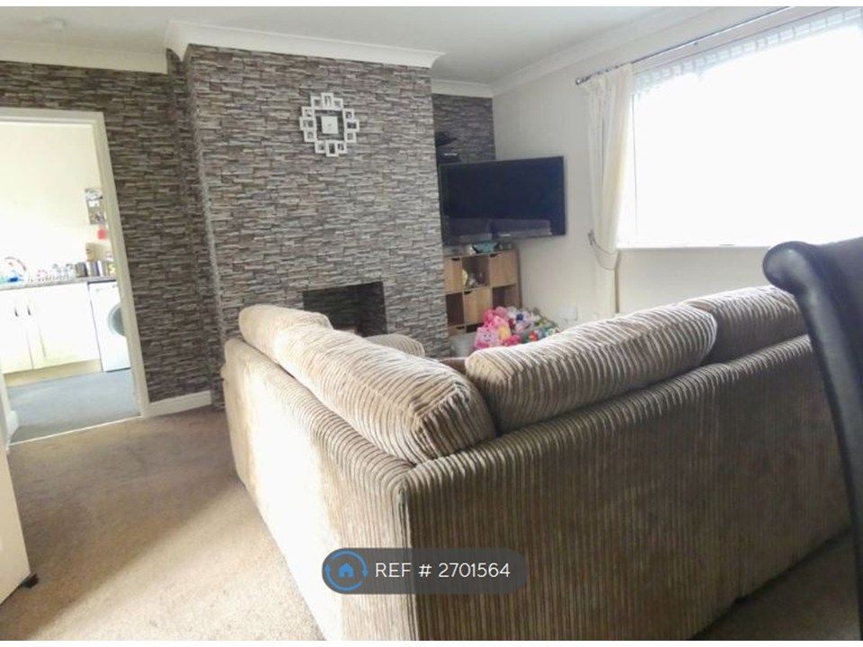 Property photo 2 of 10 Lounge