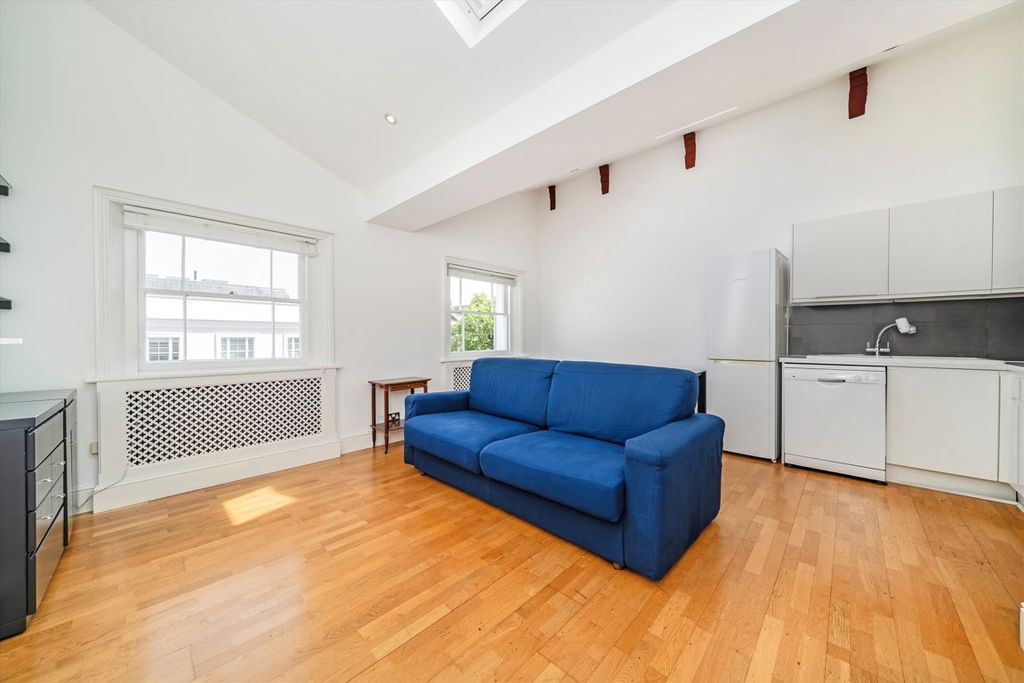 Property photo 2 of 7
