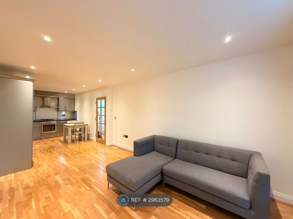 Property photo 2 of 6