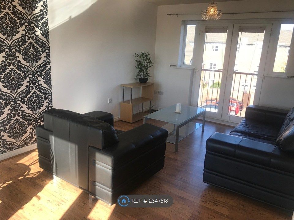 Property photo 2 of 11