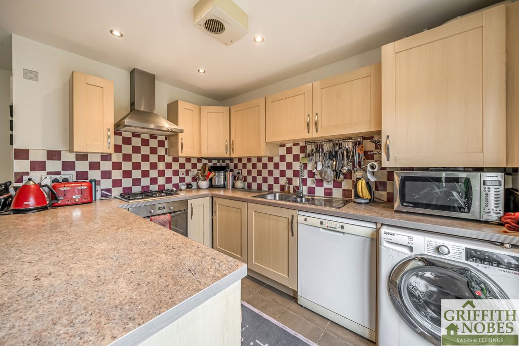Property photo 2 of 36 Kitchen