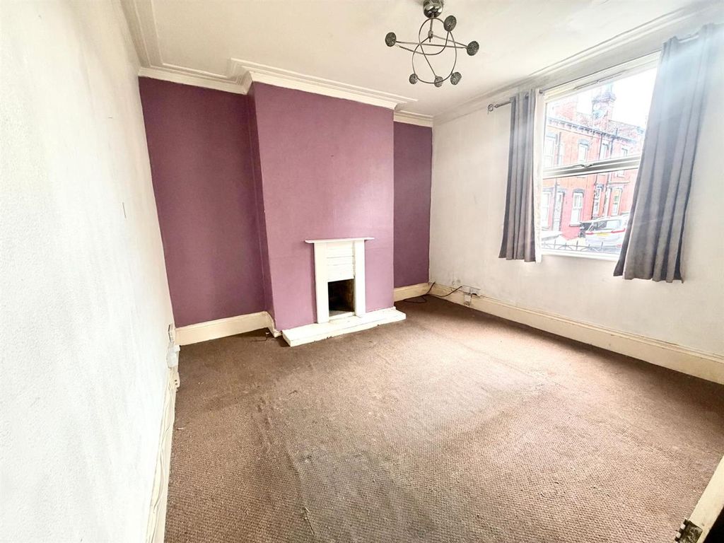 Property photo 3 of 17 Living Room: