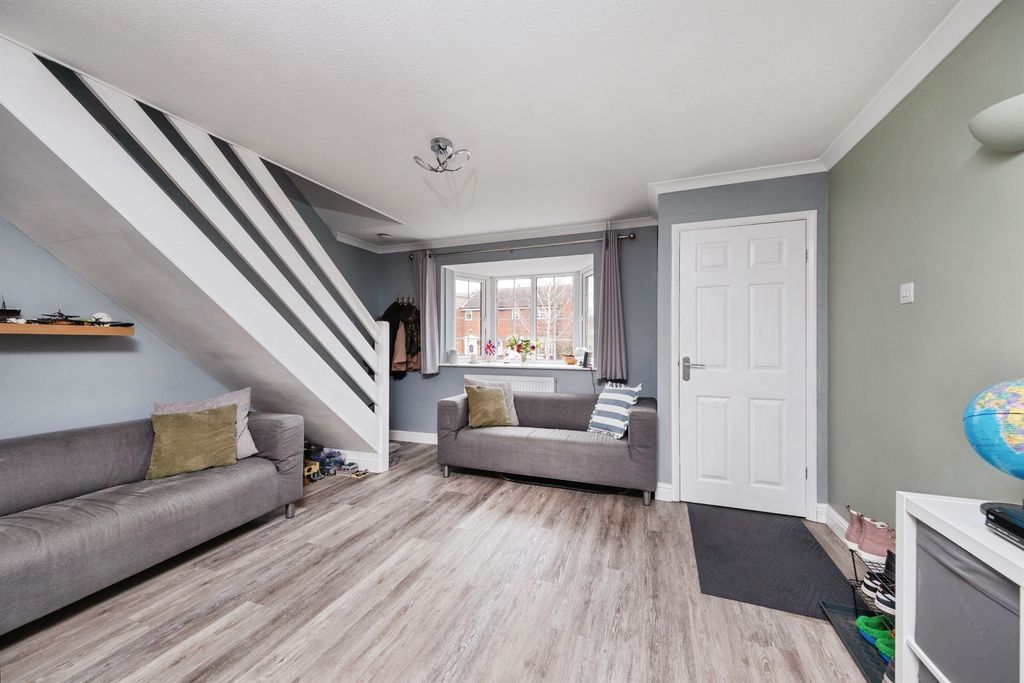 Property photo 2 of 19