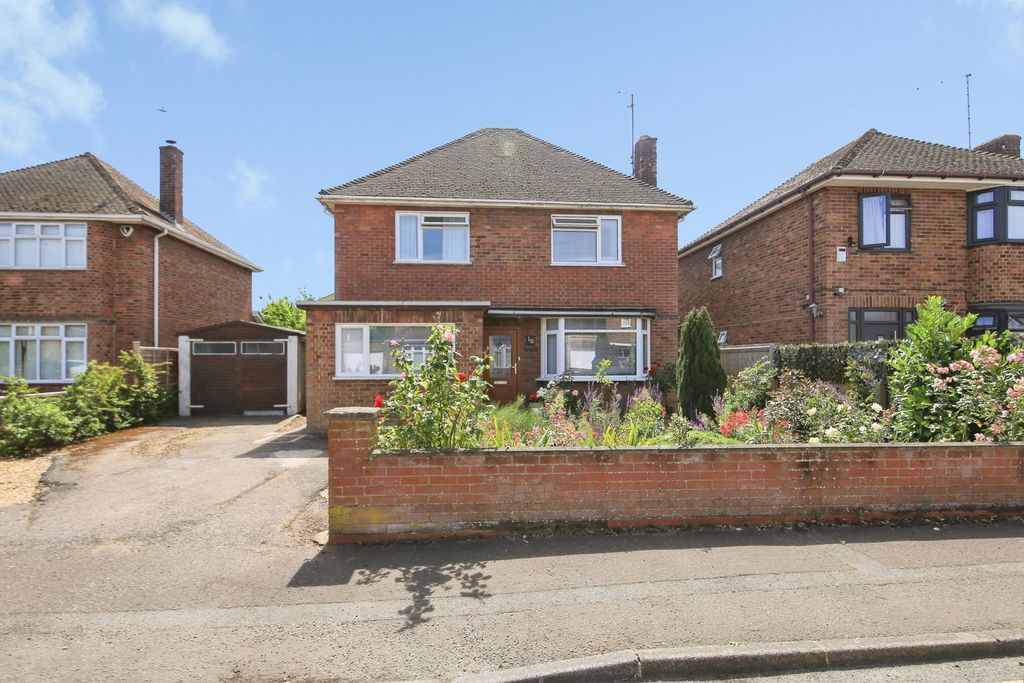 Property photo 1 of 16 Pbox-Img.Jpg