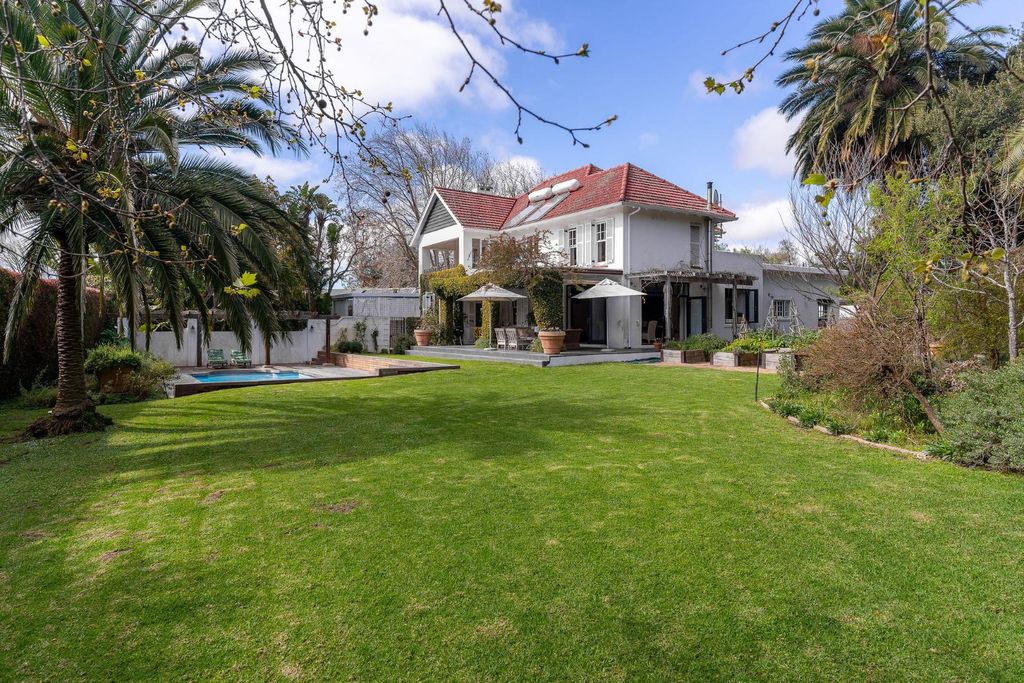 Property photo 1 of 50