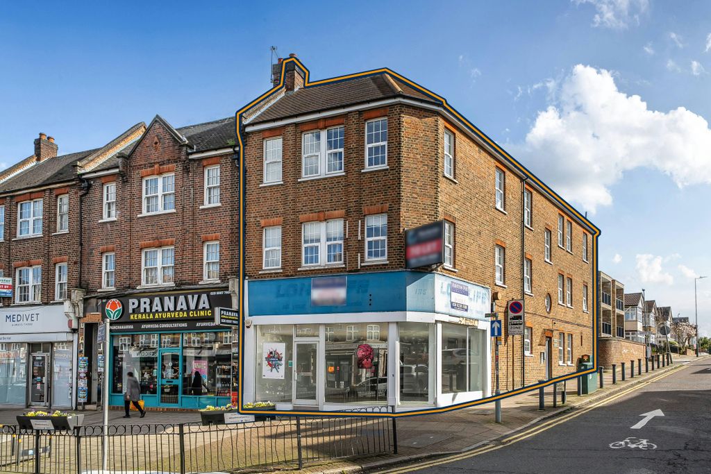 Property photo 2 of 13 1429626-4-69B3F3062B23c Outlined.Jpg