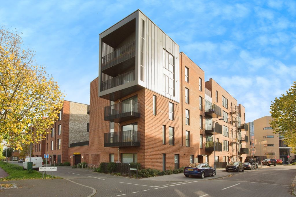 Property photo 1 of 15