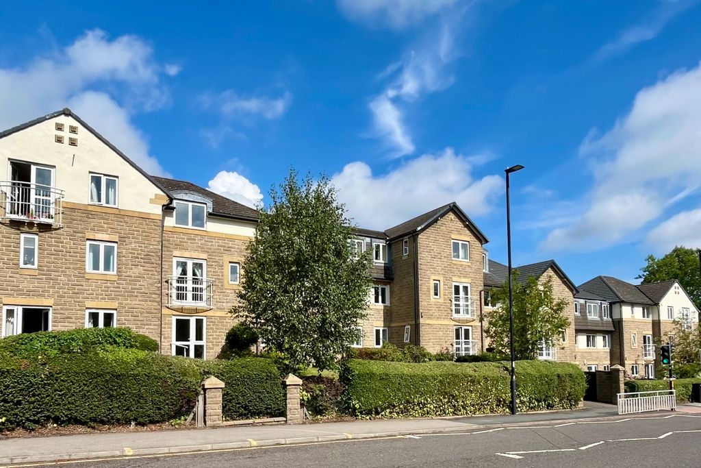 Property photo 1 of 12 Front External