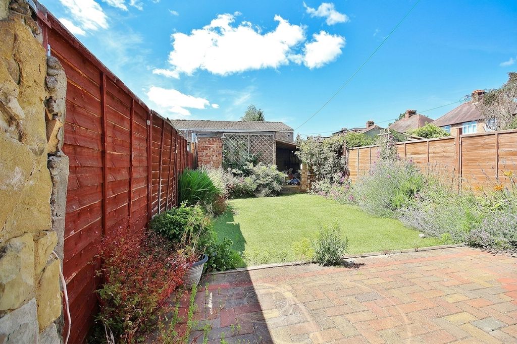 Property photo 3 of 12