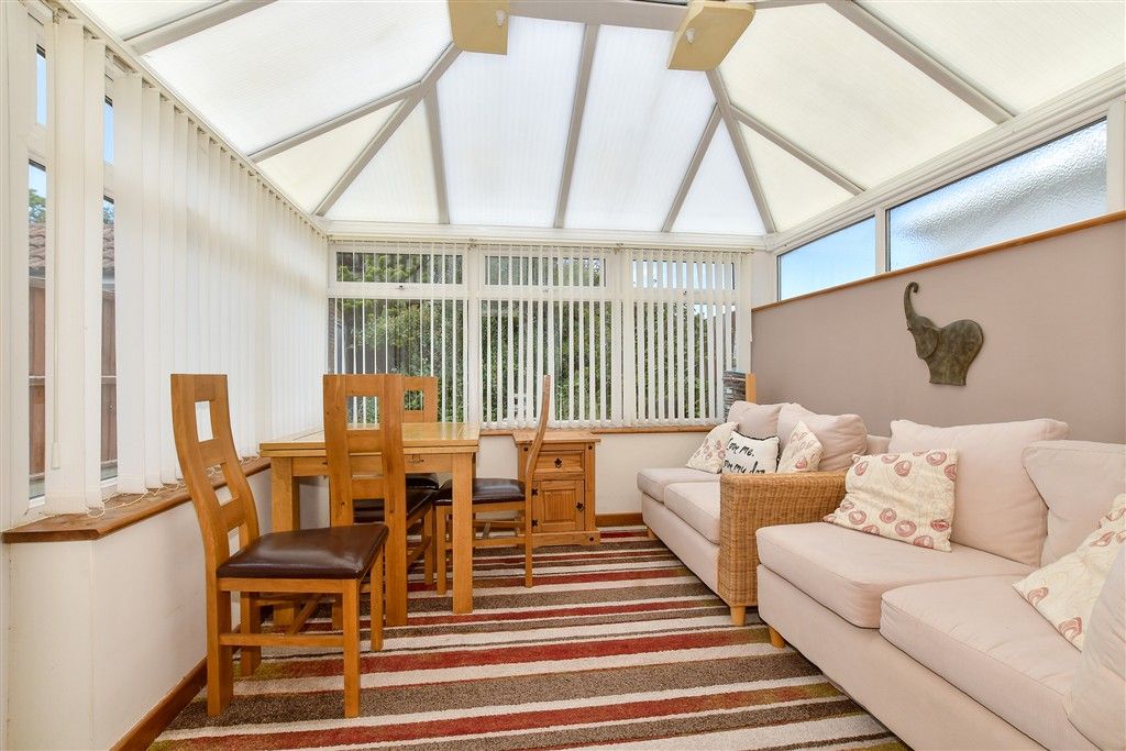 Property photo 2 of 11 Conservatory