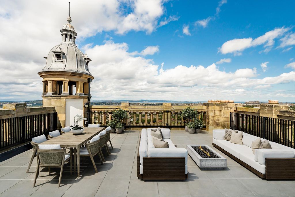 Property photo 2 of 26 Image