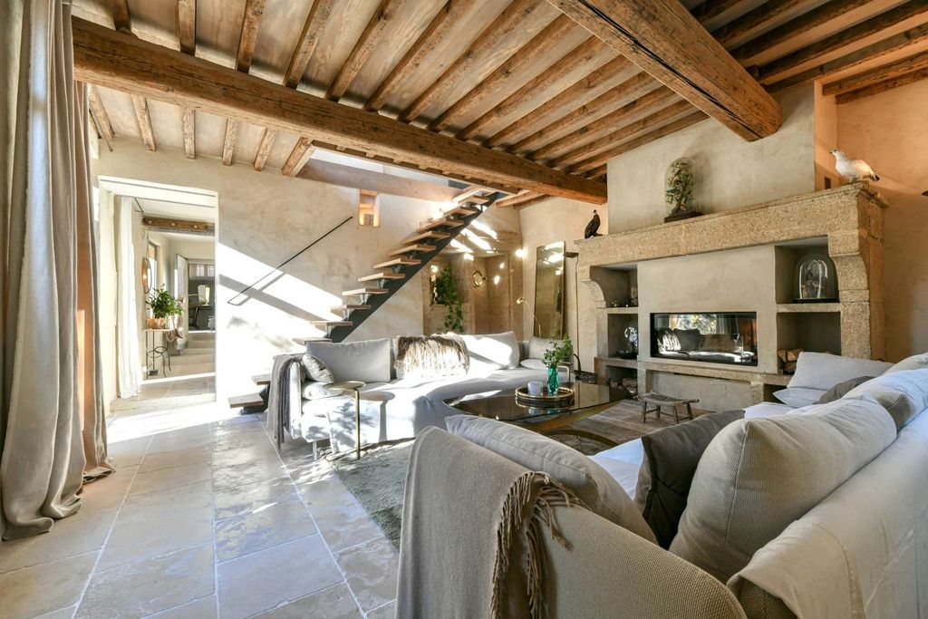 Property photo 1 of 39