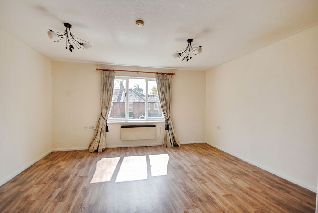 Property photo 2 of 12 Reception