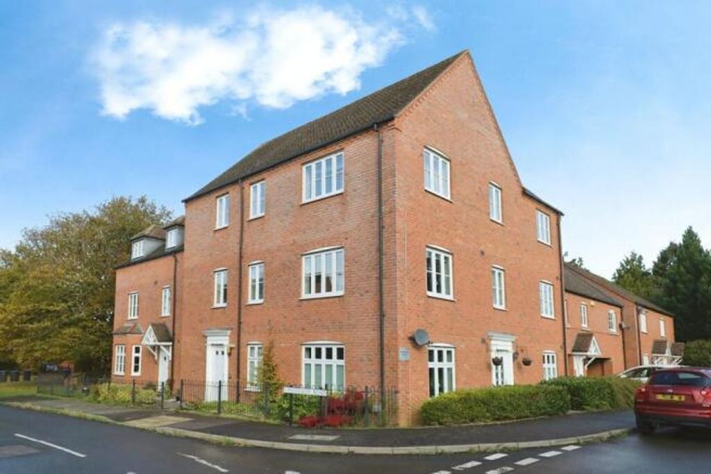 Property photo 1 of 18
