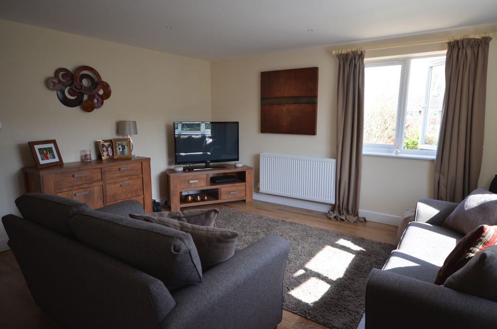 Property photo 3 of 6