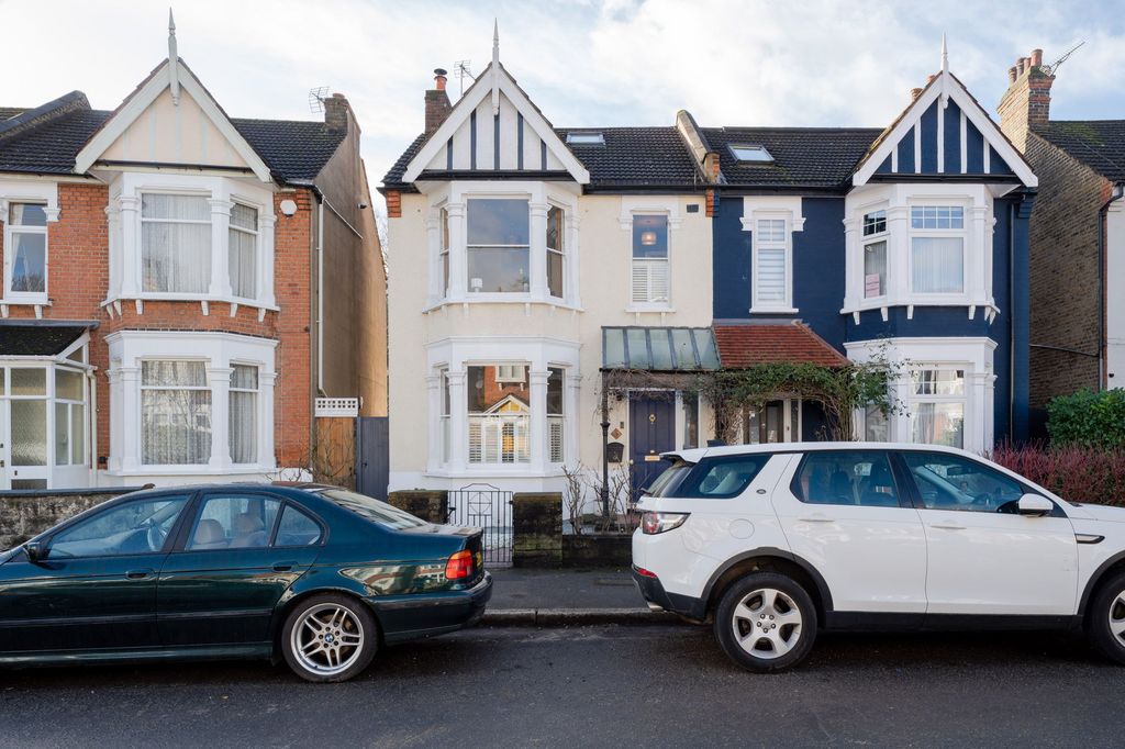 Property photo 1 of 45