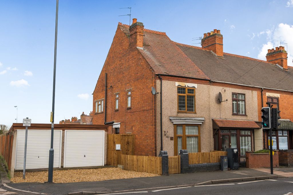 Property photo 1 of 25