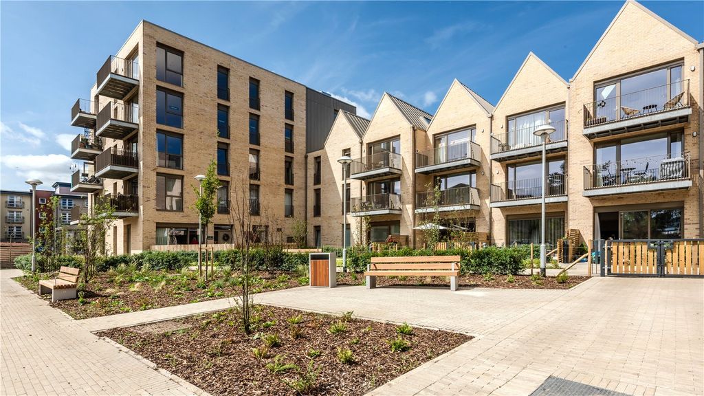 Property photo 1 of 20 Picture No. 21