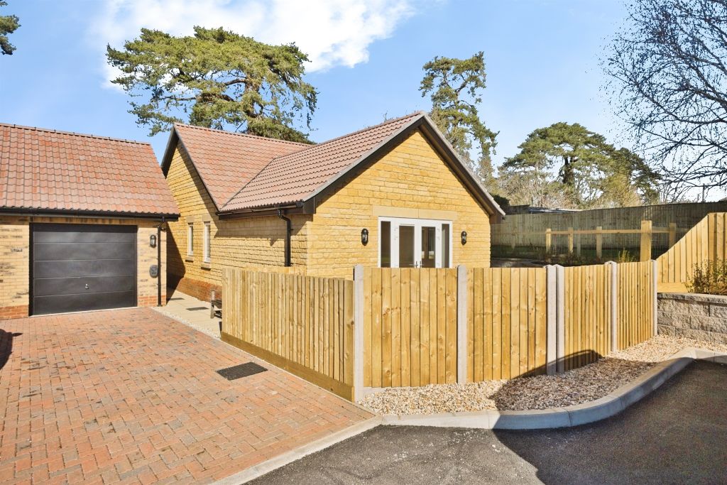 Property photo 3 of 21