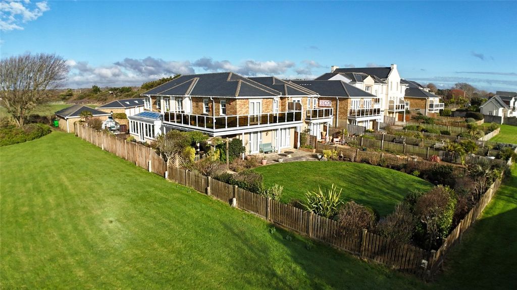 Property photo 1 of 46 Picture No. 60