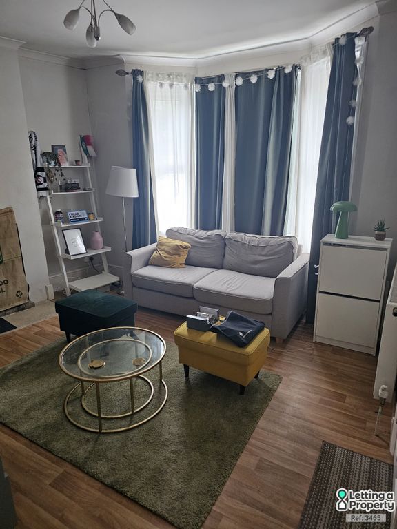 Property photo 2 of 6