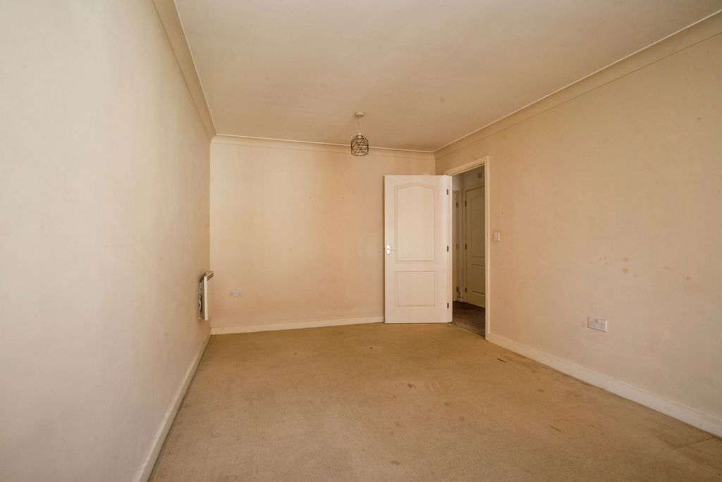 Property photo 2 of 12 Living/Dining Area