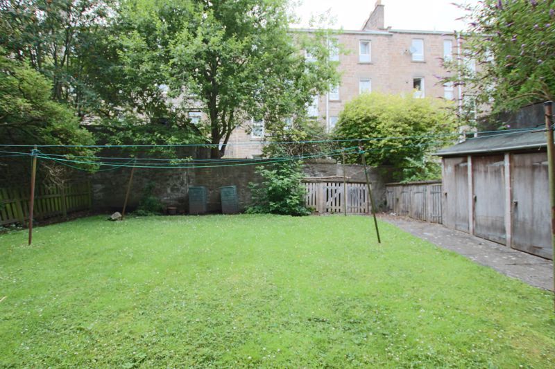 Property photo 1 of 6 Photo 0