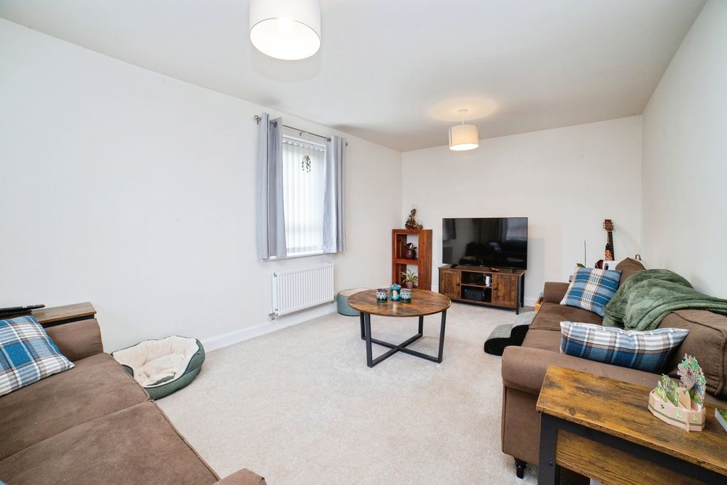 Property photo 2 of 16 Pbox-Img.Jpg