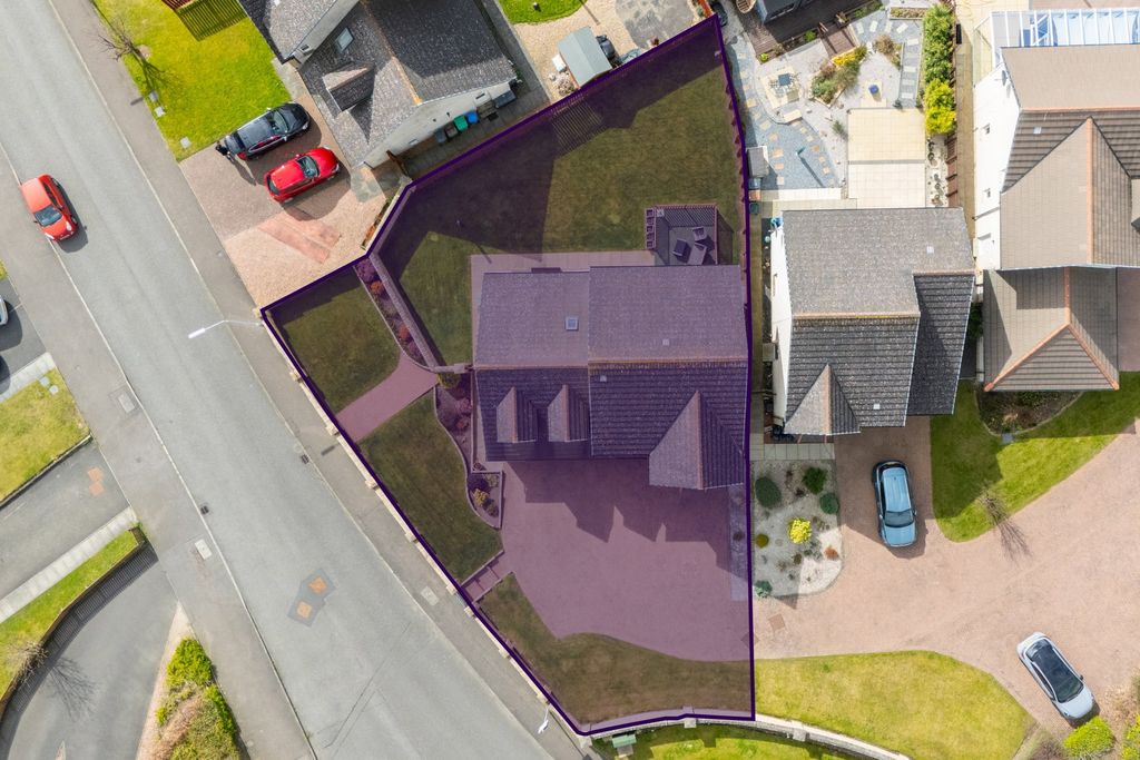 Property photo 3 of 38