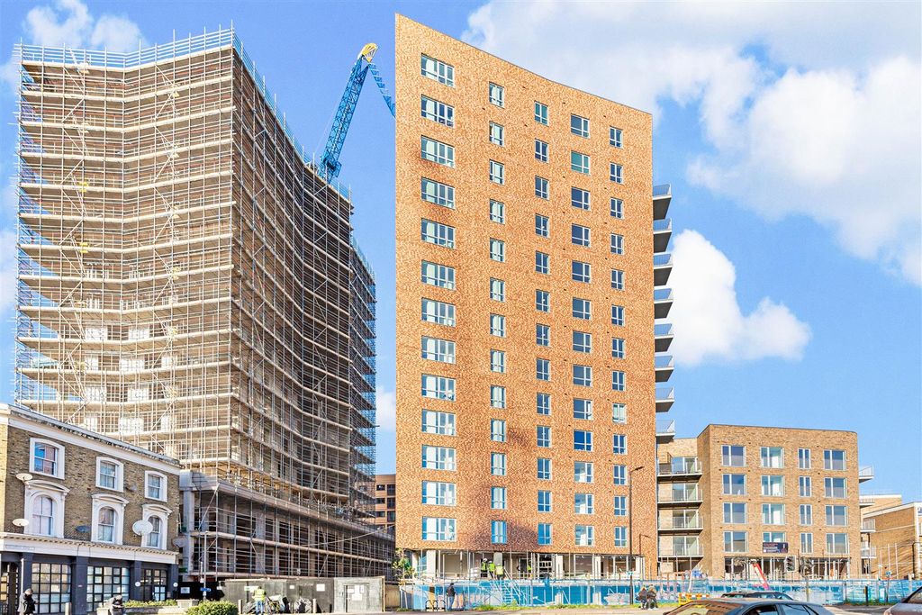 Property photo 3 of 10