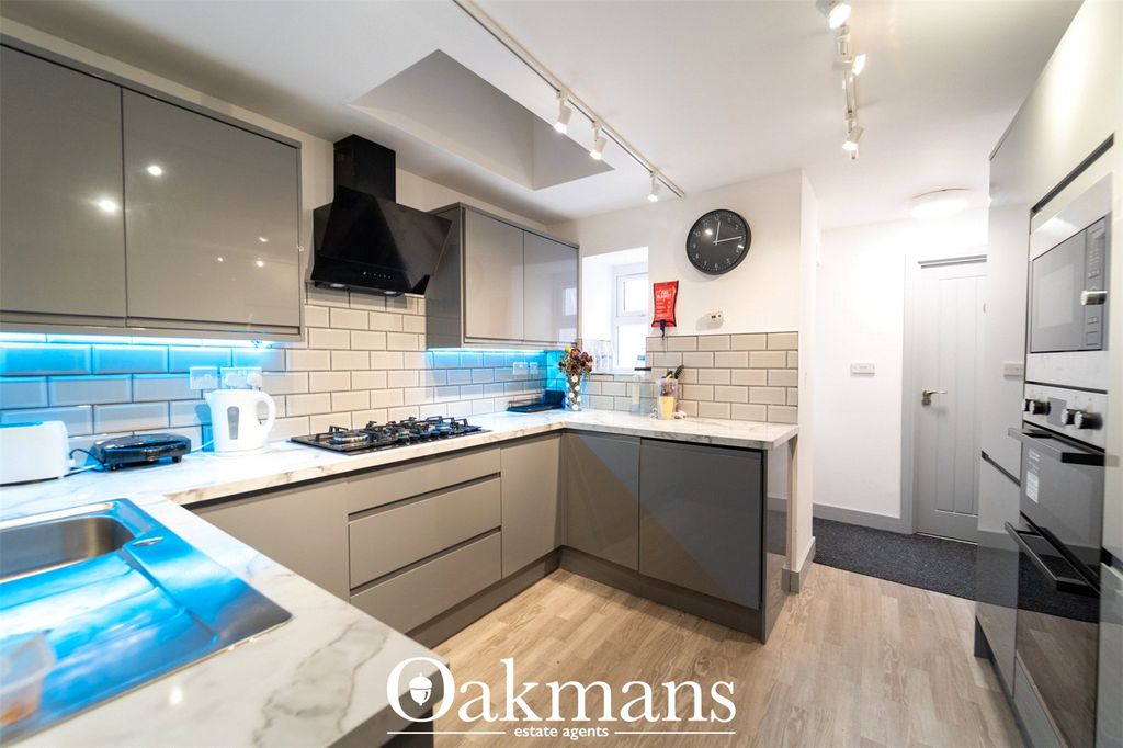 Property photo 3 of 21 Picture No. 13