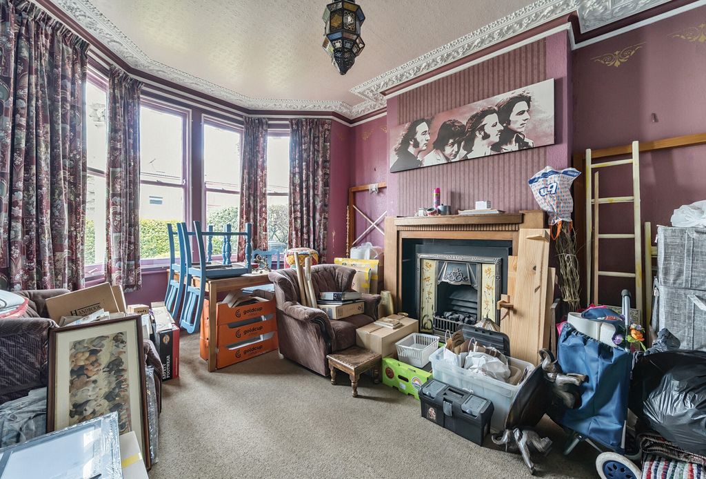 Property photo 3 of 21 13-68234460E4c2F-...