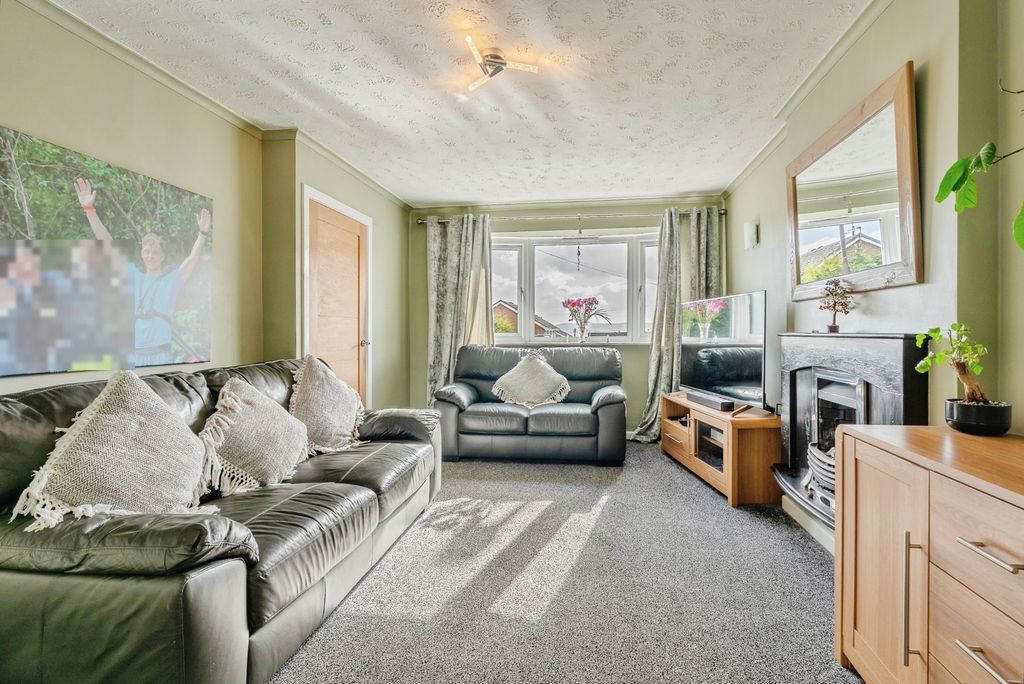 Property photo 2 of 22 Pbox-Img.Jpg