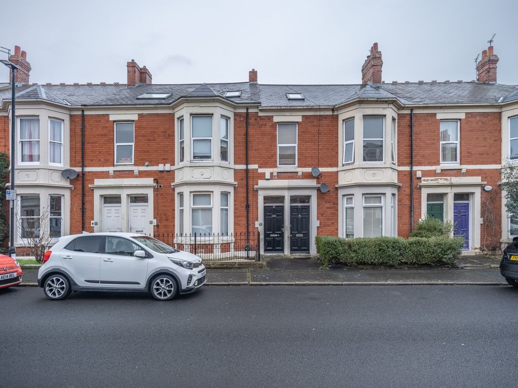 Property photo 2 of 11 3936831